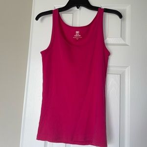 Like new magenta pink Faded Glory tank top size M (8/10).